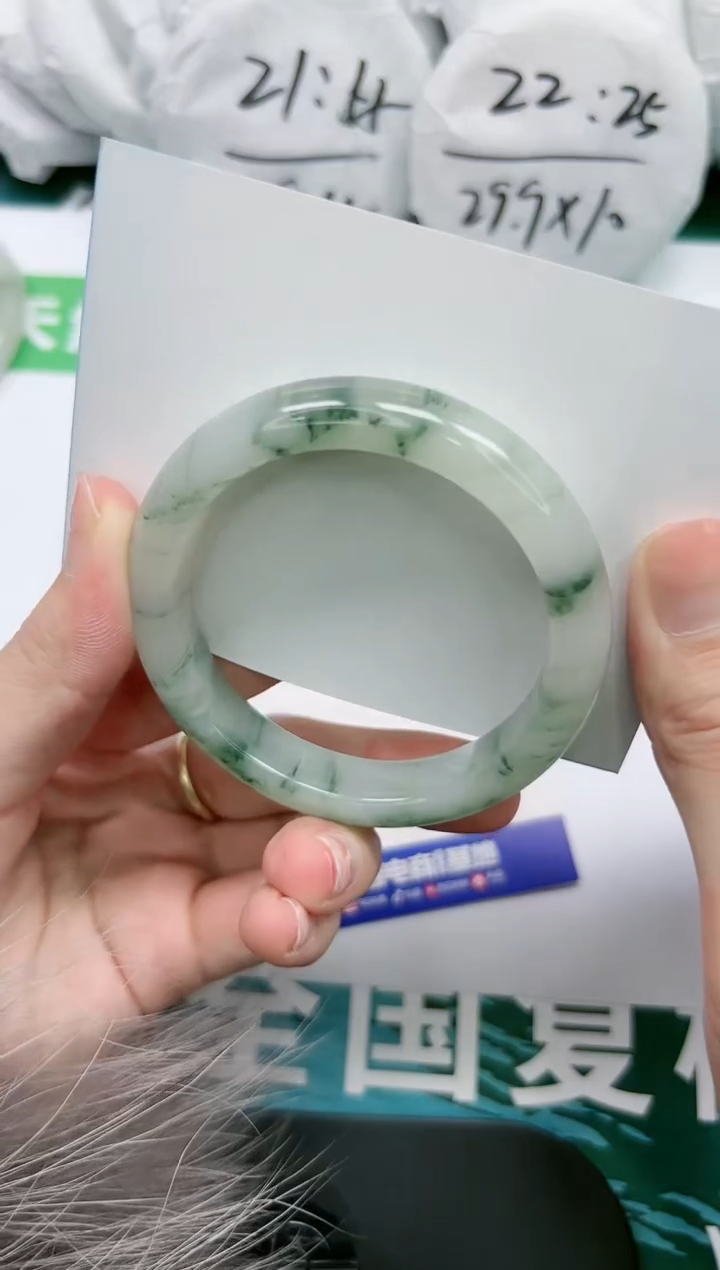 【闪购商品】石英质玉手镯未镶嵌K138-54