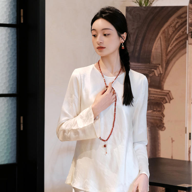 盛唐牡丹 |盛唐婧 |真丝牡丹提花修身国风上衣-白色