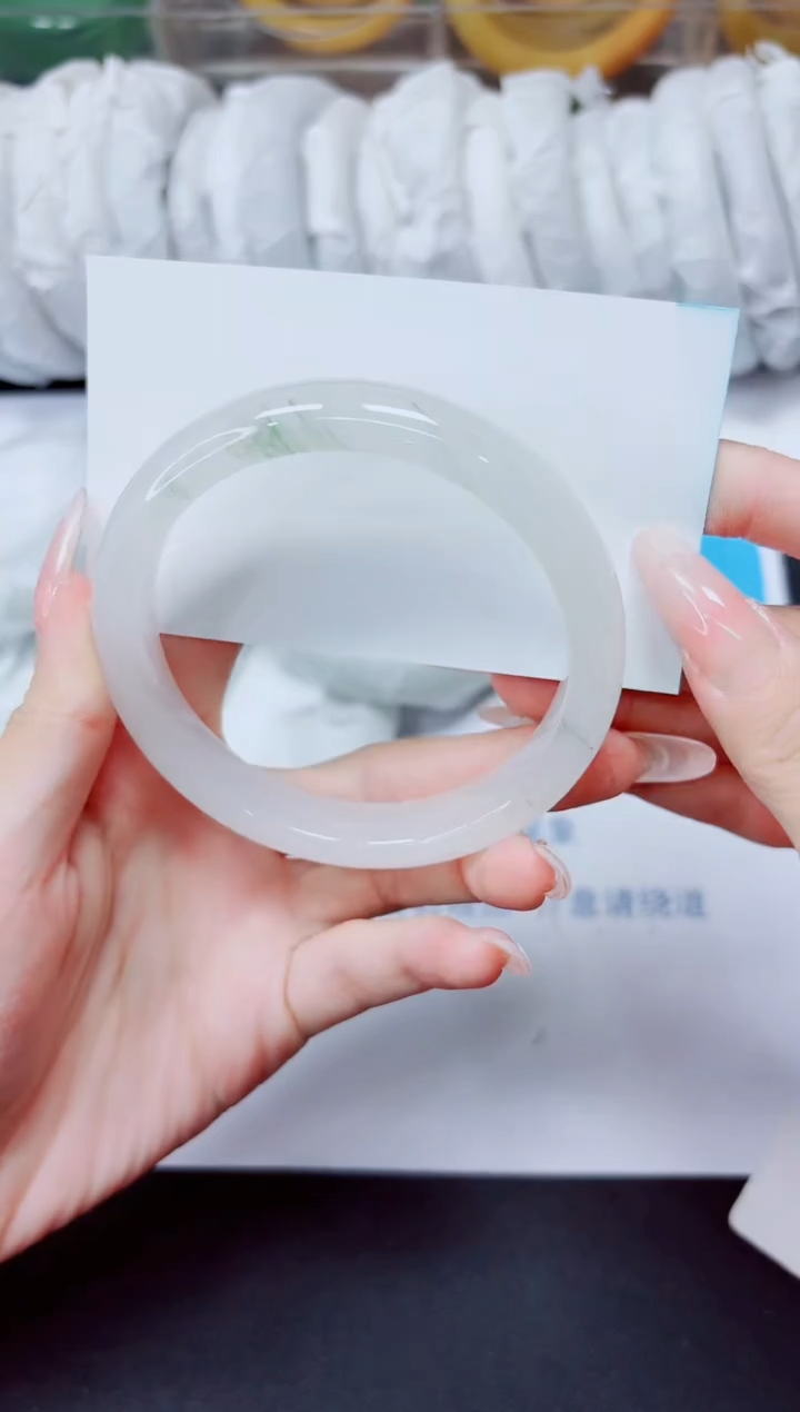 石英质玉手镯未镶嵌198/60.2