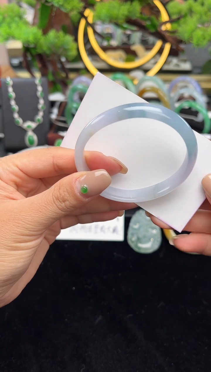 未镶嵌手镯翡翠手镯