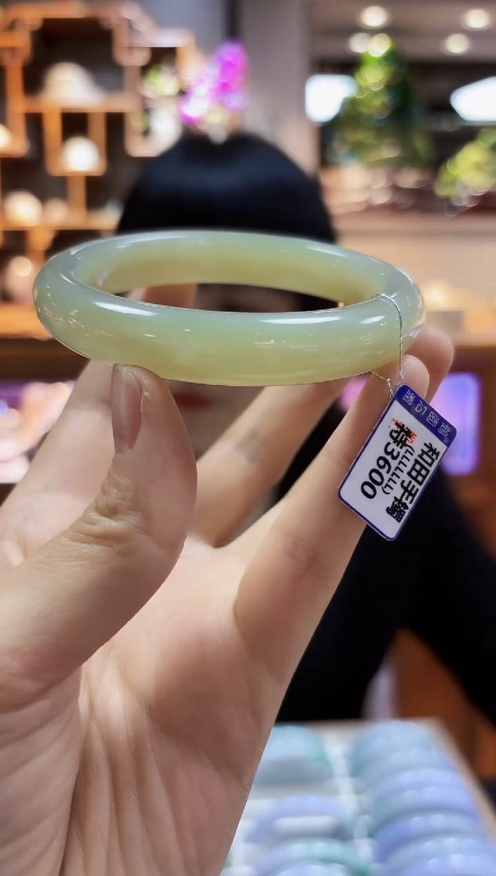 【闪购商品】和田玉手镯未镶嵌60.3