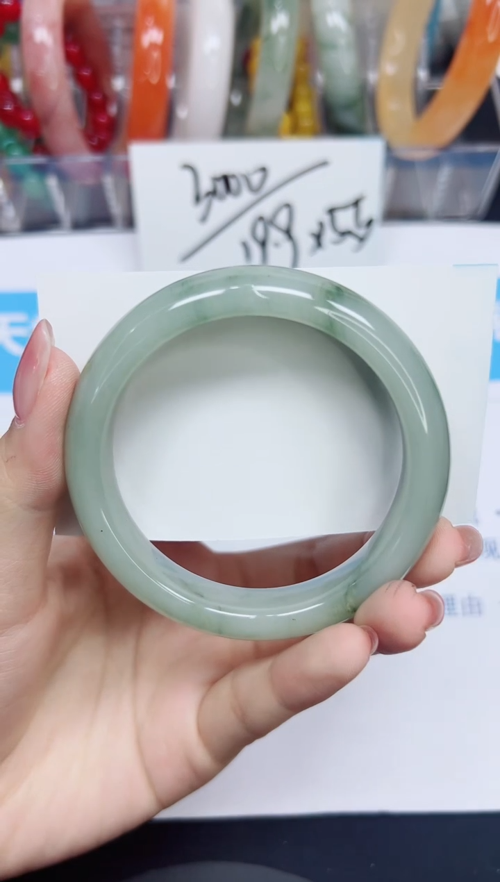 石英质玉手镯未镶嵌100/56