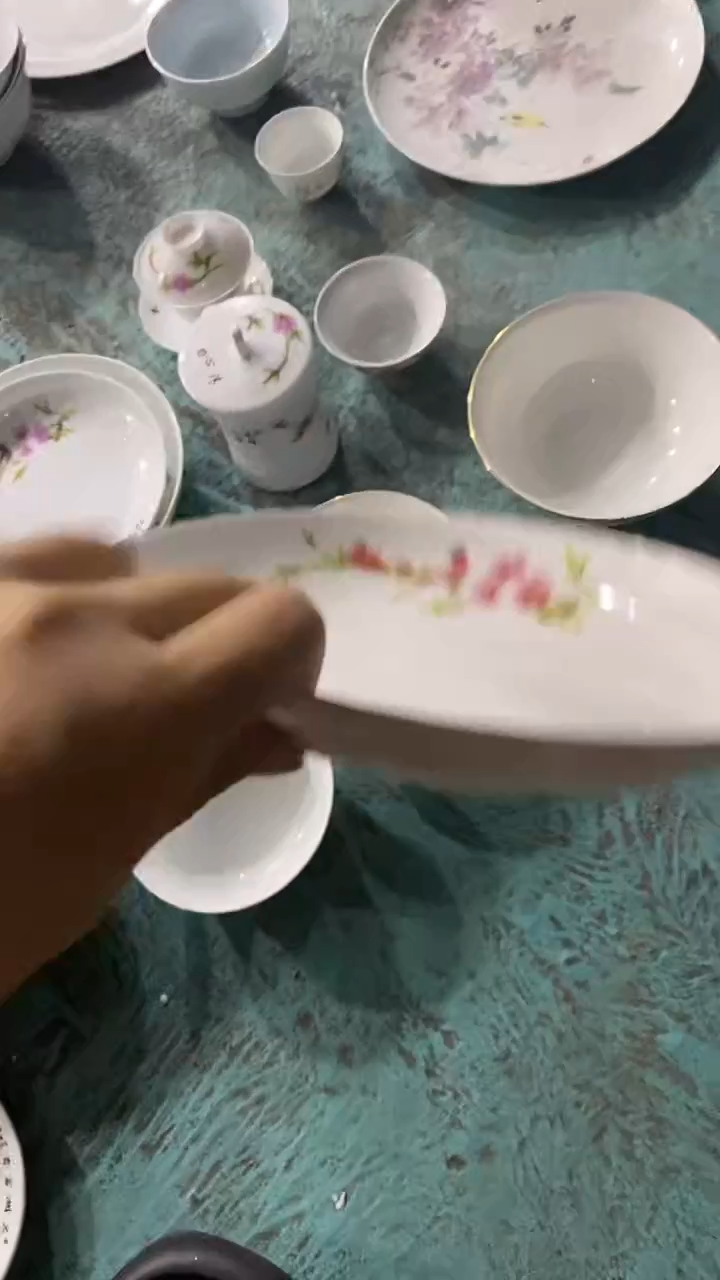 摆件水点桃花描金8寸深盘