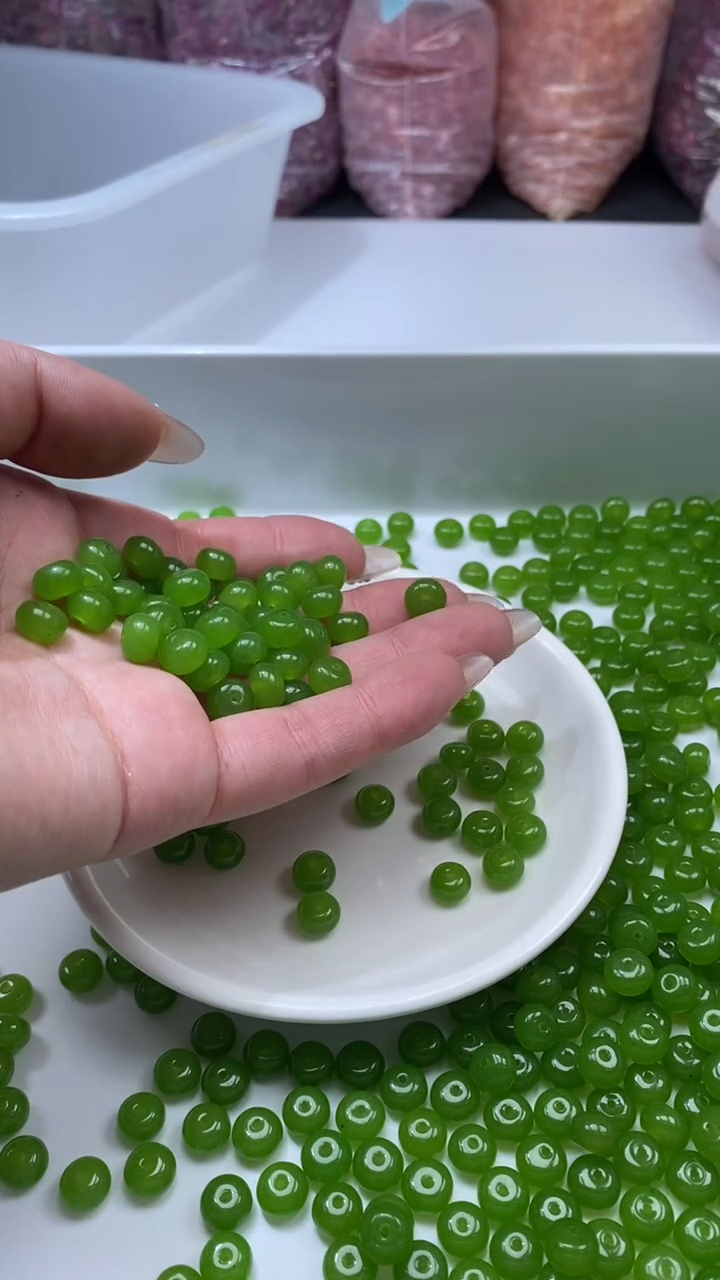 颈饰未镶嵌石英质玉W2065苹果绿算盘8*5mm*30颗