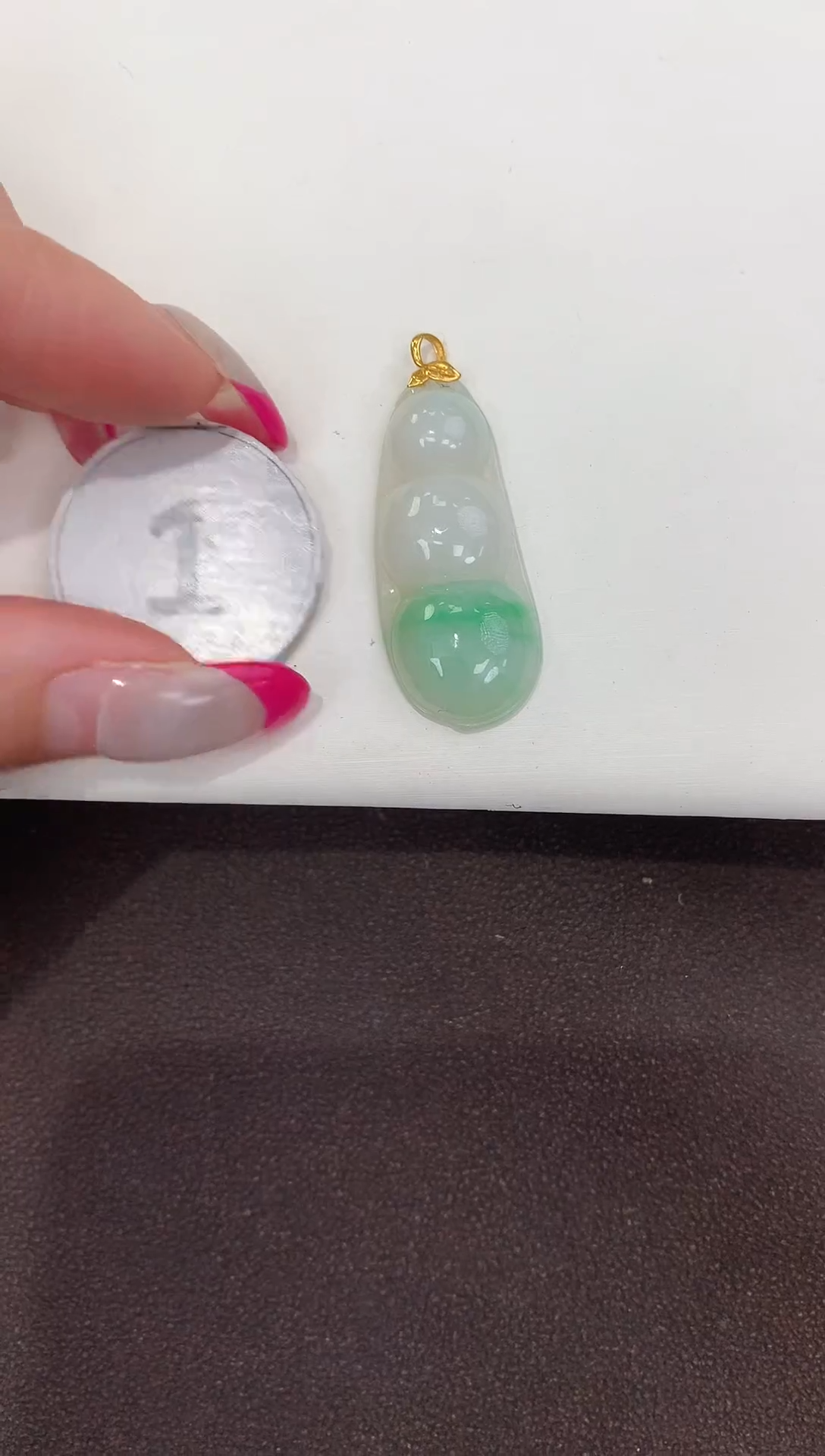 颈饰18K金镶嵌翡翠缅甸a货翡翠