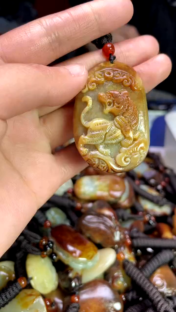 【闪购商品】和田玉颈饰未镶嵌1