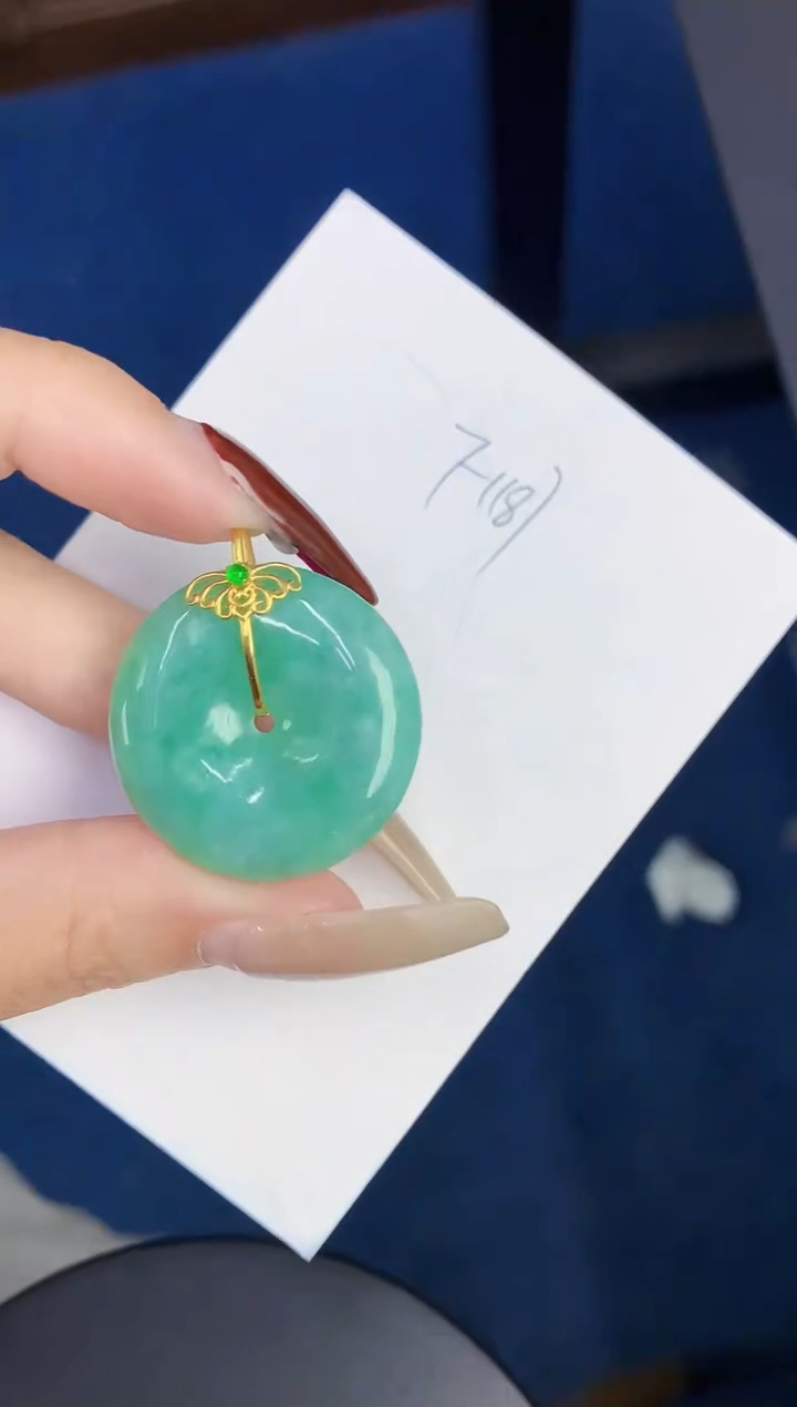 【闪购商品】翡翠颈饰18K金镶嵌0000000000