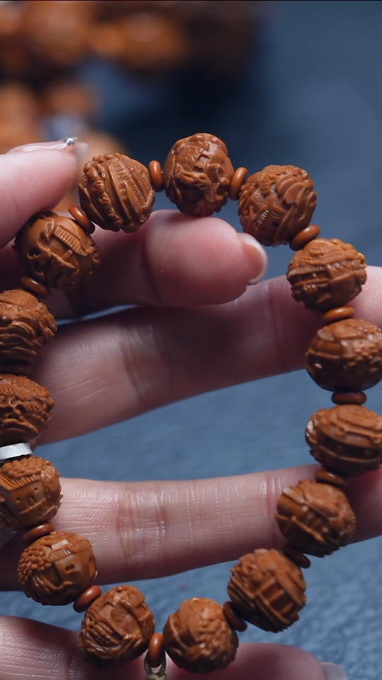 【闪购商品】橄榄核吊坠苏工橄榄核