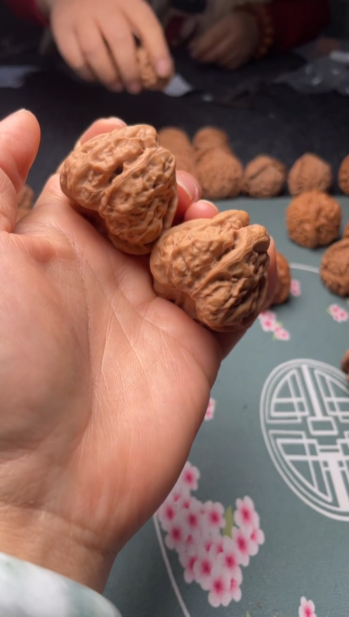 把件文玩核桃w263  蛤蟆头 40尺