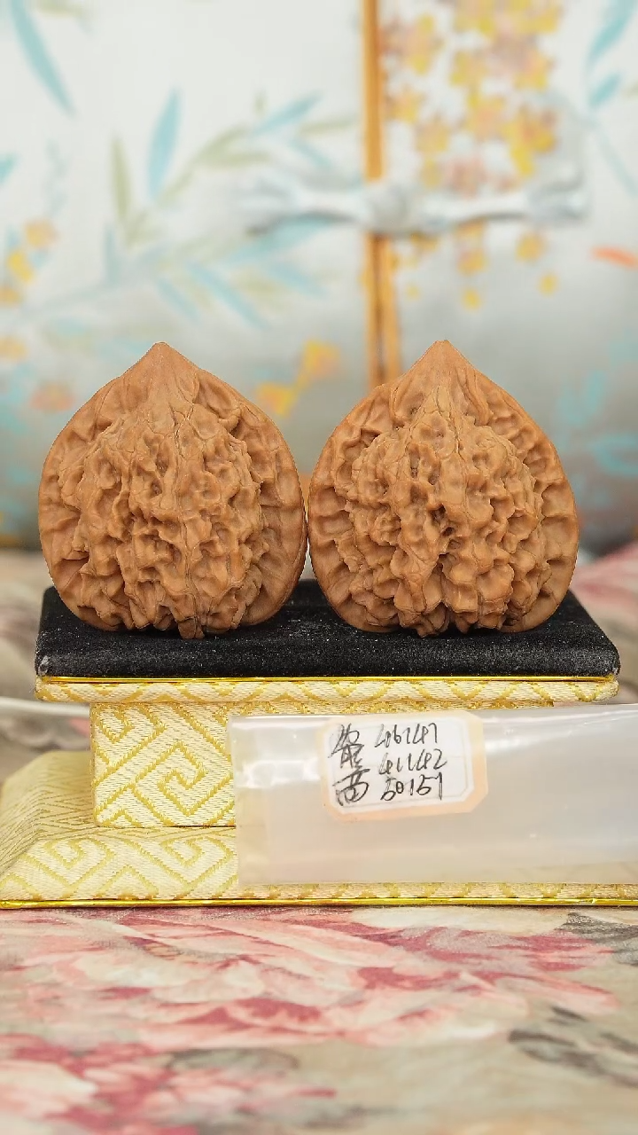 【闪购商品】文玩核桃把件官帽