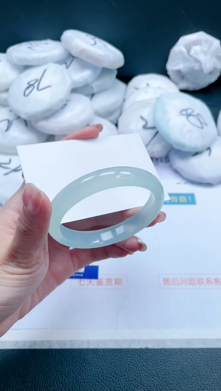 【闪购商品】石英质玉手镯未镶嵌16J116-56