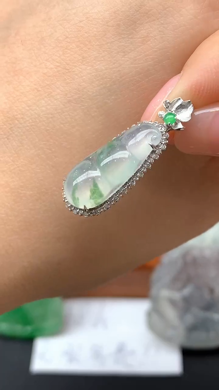 【闪购商品】翡翠颈饰18K金镶嵌215-天然翡翠