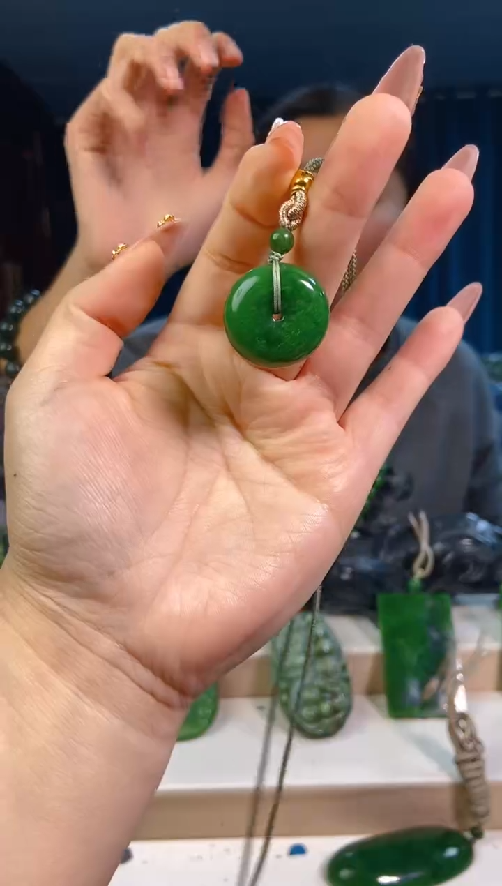 【闪购商品】和田玉挂件未镶嵌1