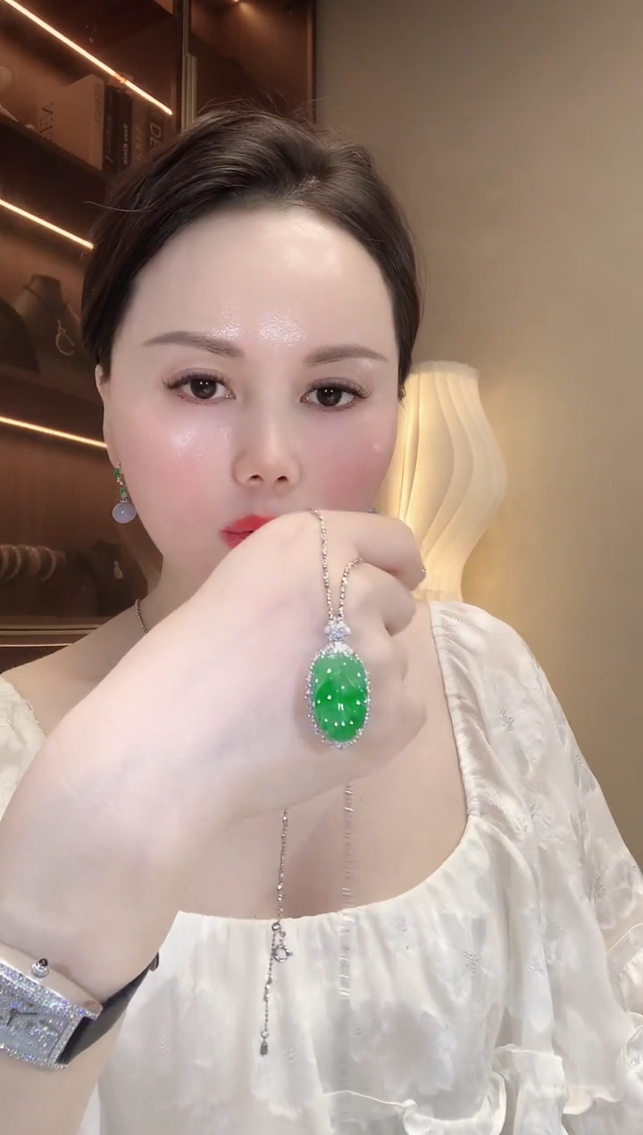 翡翠18K金镶嵌吊坠(不含链)A73 