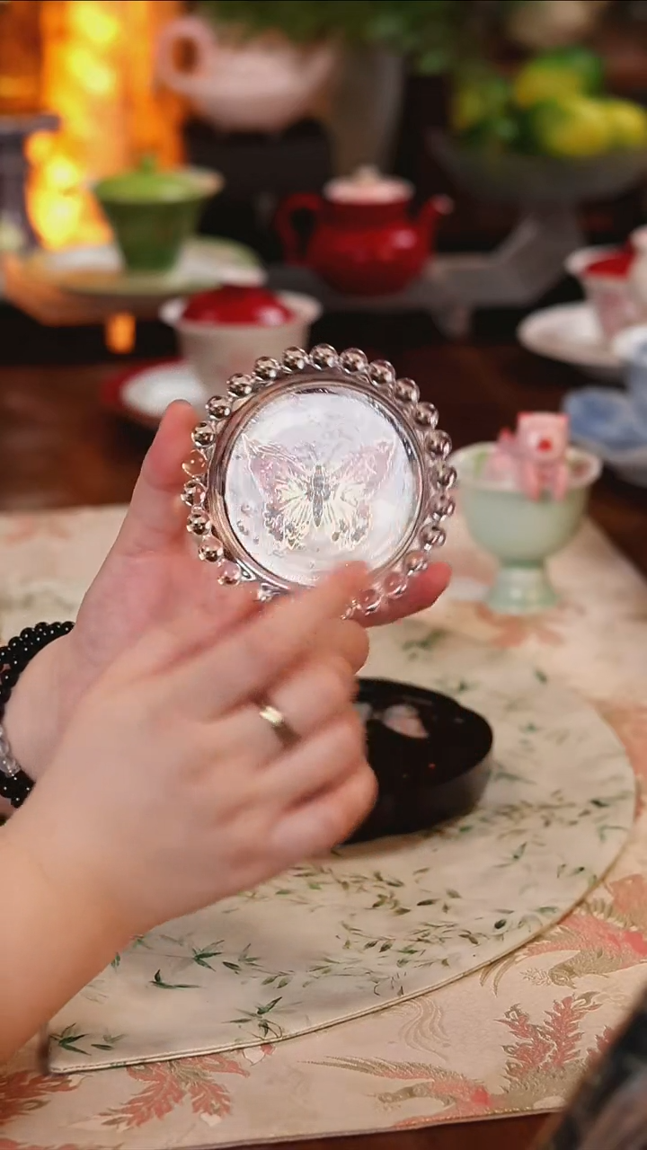 蝴蝶公杯垫 哈哈哈哈