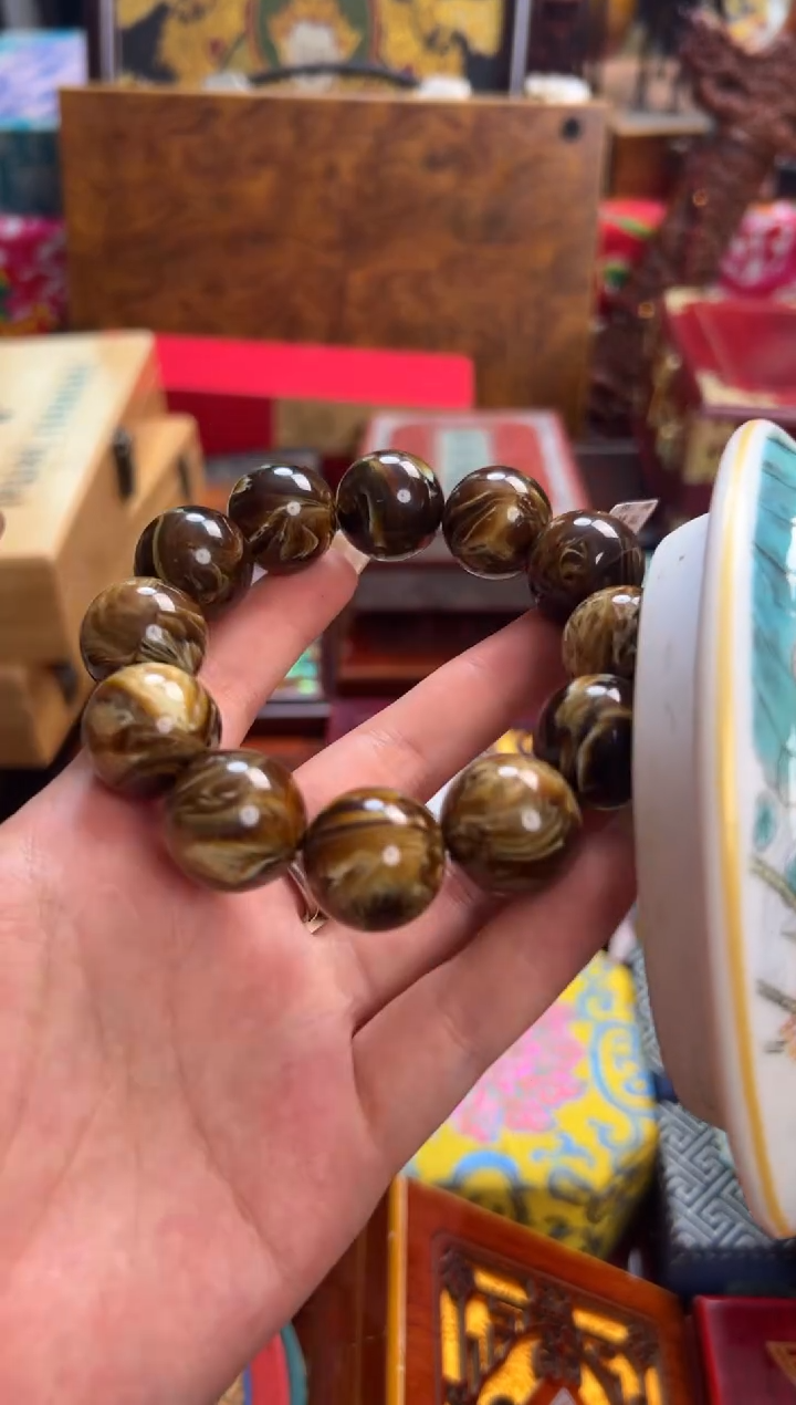 瓷片--------瓷---------根珀手串