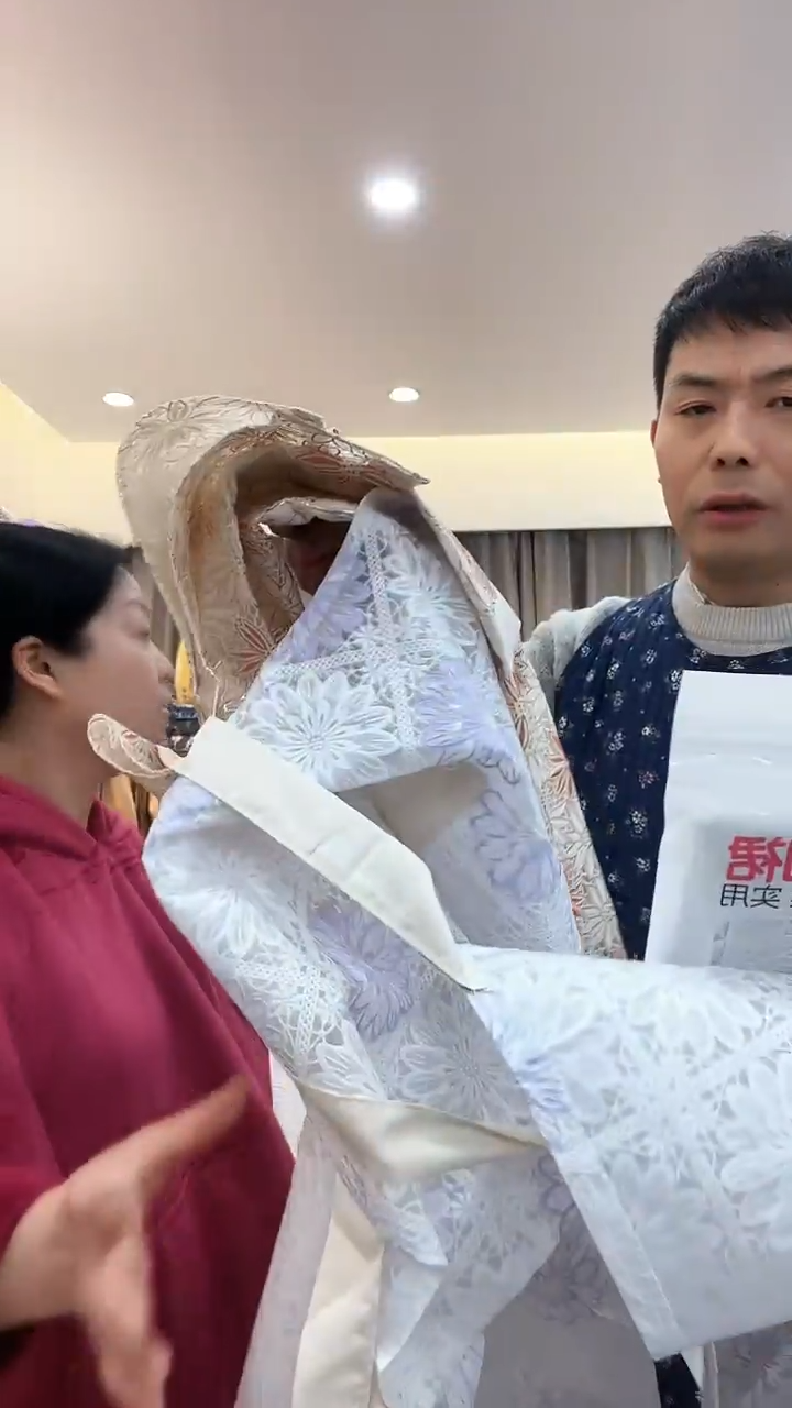 棉棉D06 发10个    围裙