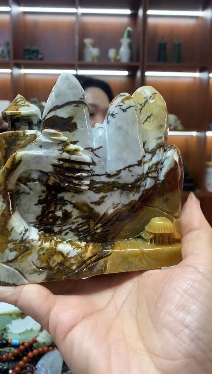 未镶嵌蛇纹石玉摆件     