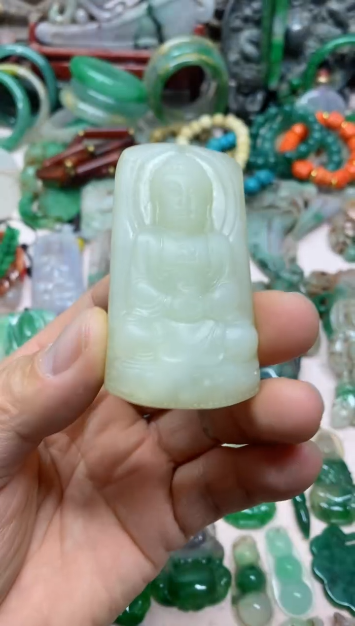 【闪购商品】19直播间的实时画面