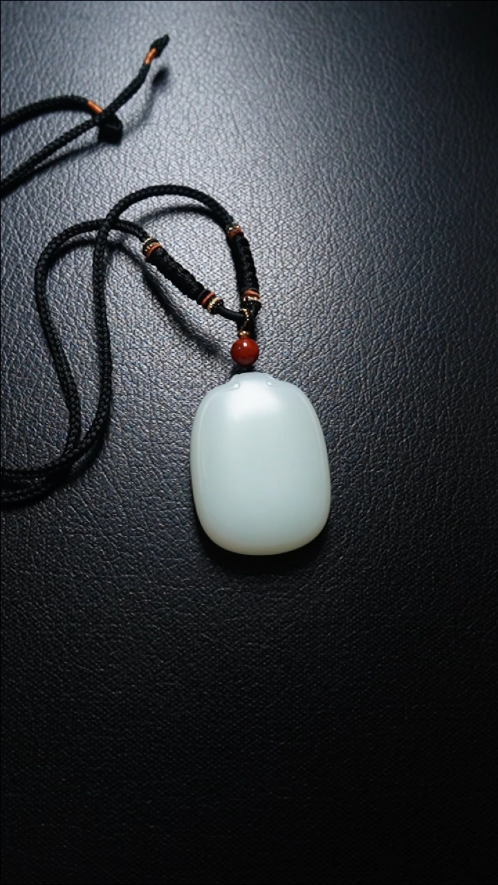 【闪购商品】和田玉颈饰未镶嵌无事牌