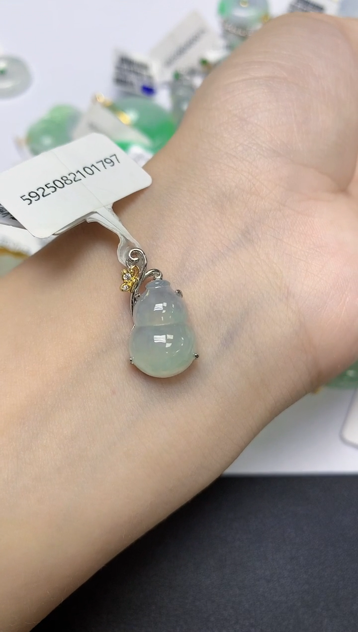 颈饰未镶嵌翡翠天然缅甸翡翠A货多样性发一件