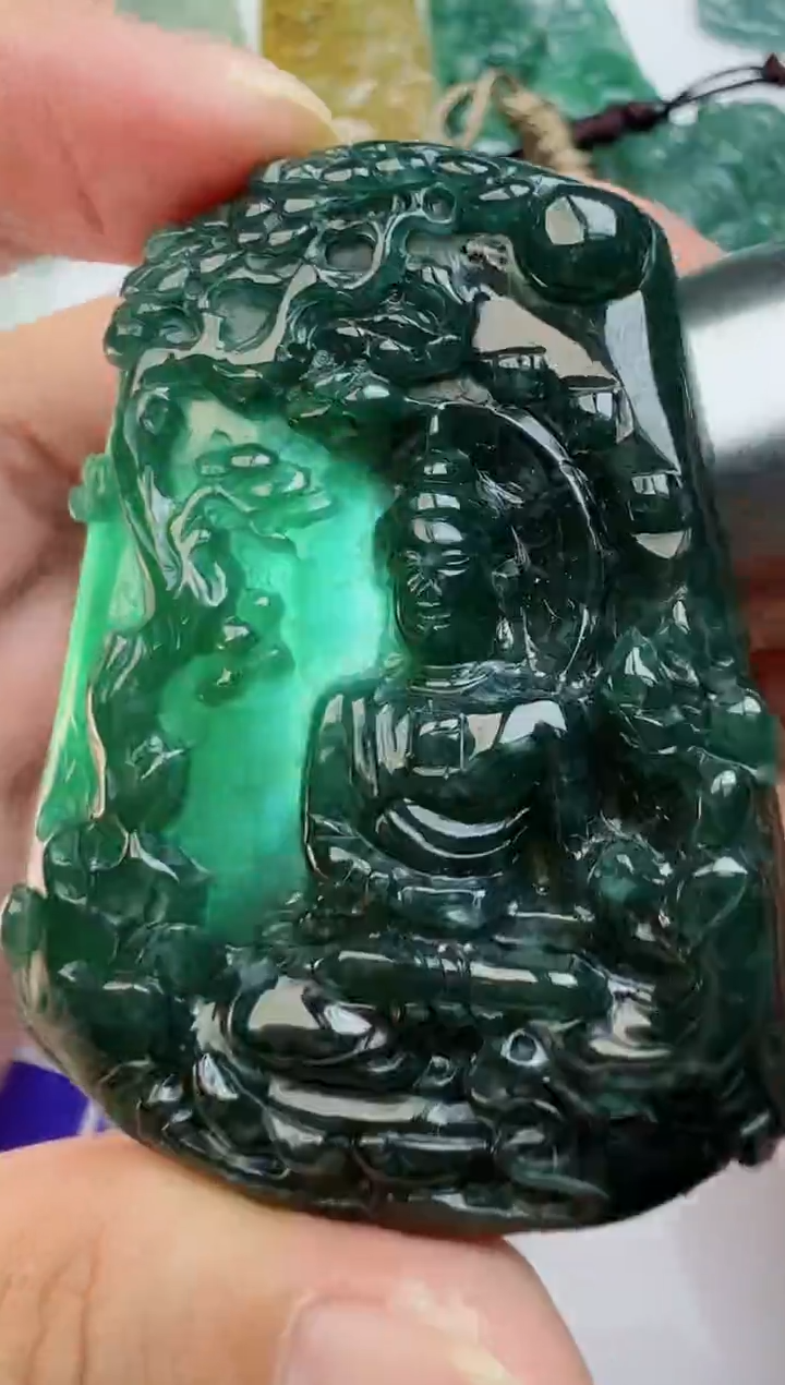 【闪购商品】翡翠颈饰未镶嵌11111111111