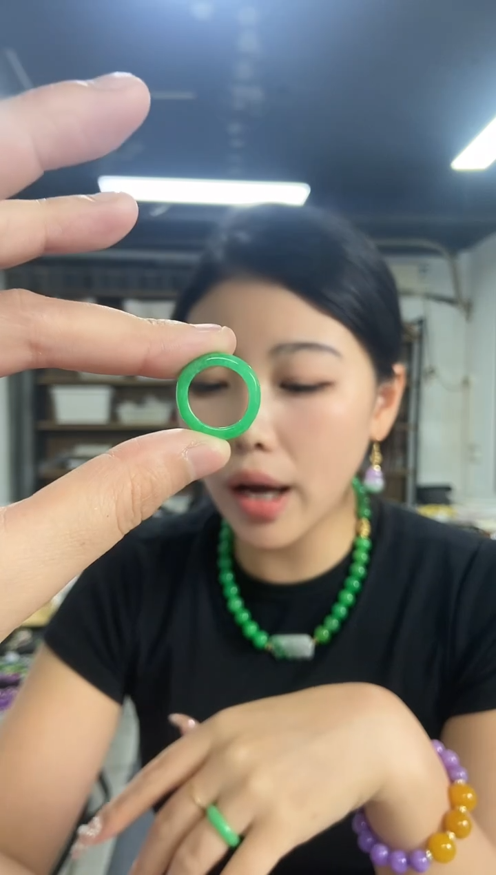 翡翠戒指未镶嵌闪购链接多样性发其一颜色微差