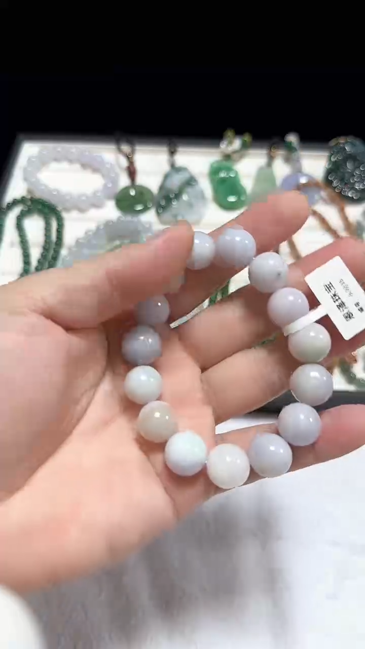 翡翠把件未镶嵌缅甸翡翠