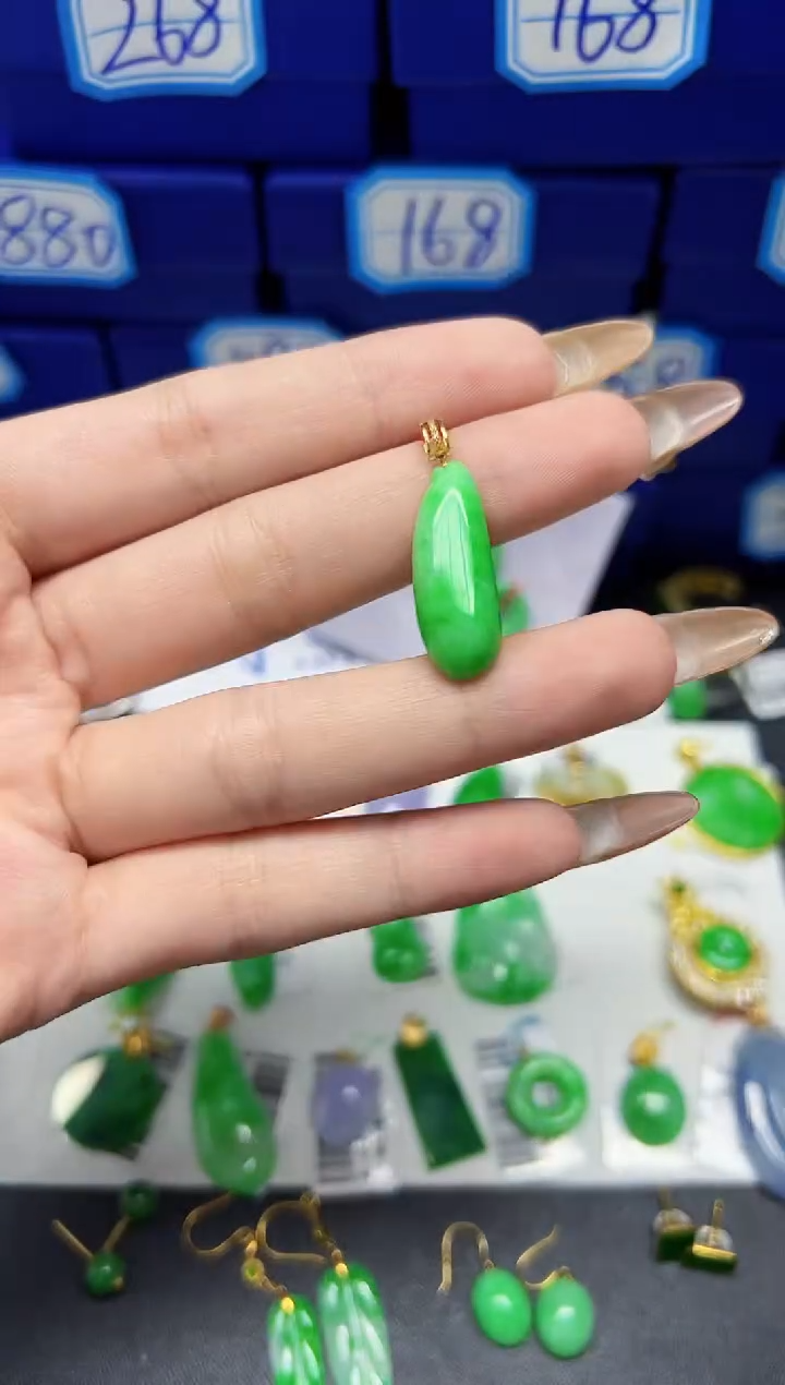 【闪购商品】翡翠颈饰18K金镶嵌Y缅料A货/支持复检/一件