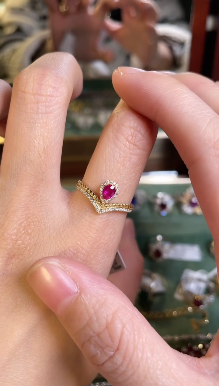 【闪购商品】红宝石戒指18K金镶嵌主石：0.30ct