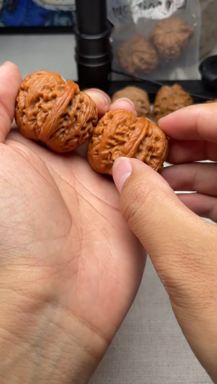 把件文玩核桃她****谊1207-她说是唇友谊-元宝