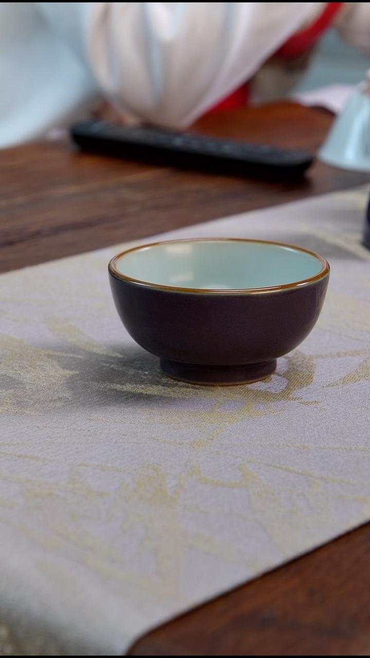 【闪购商品】拾玉内粉青外黛紫普洱缸杯