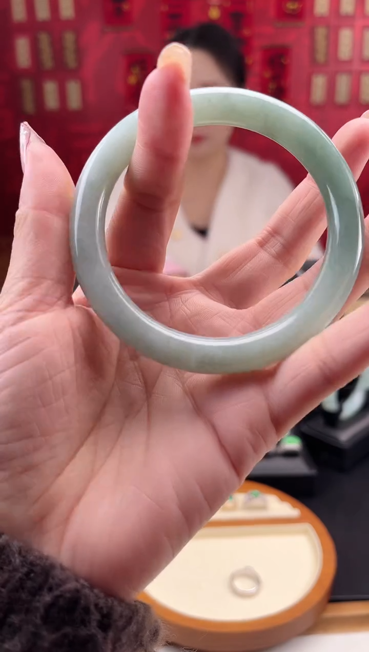 【闪购商品】翡翠手镯未镶嵌手镯