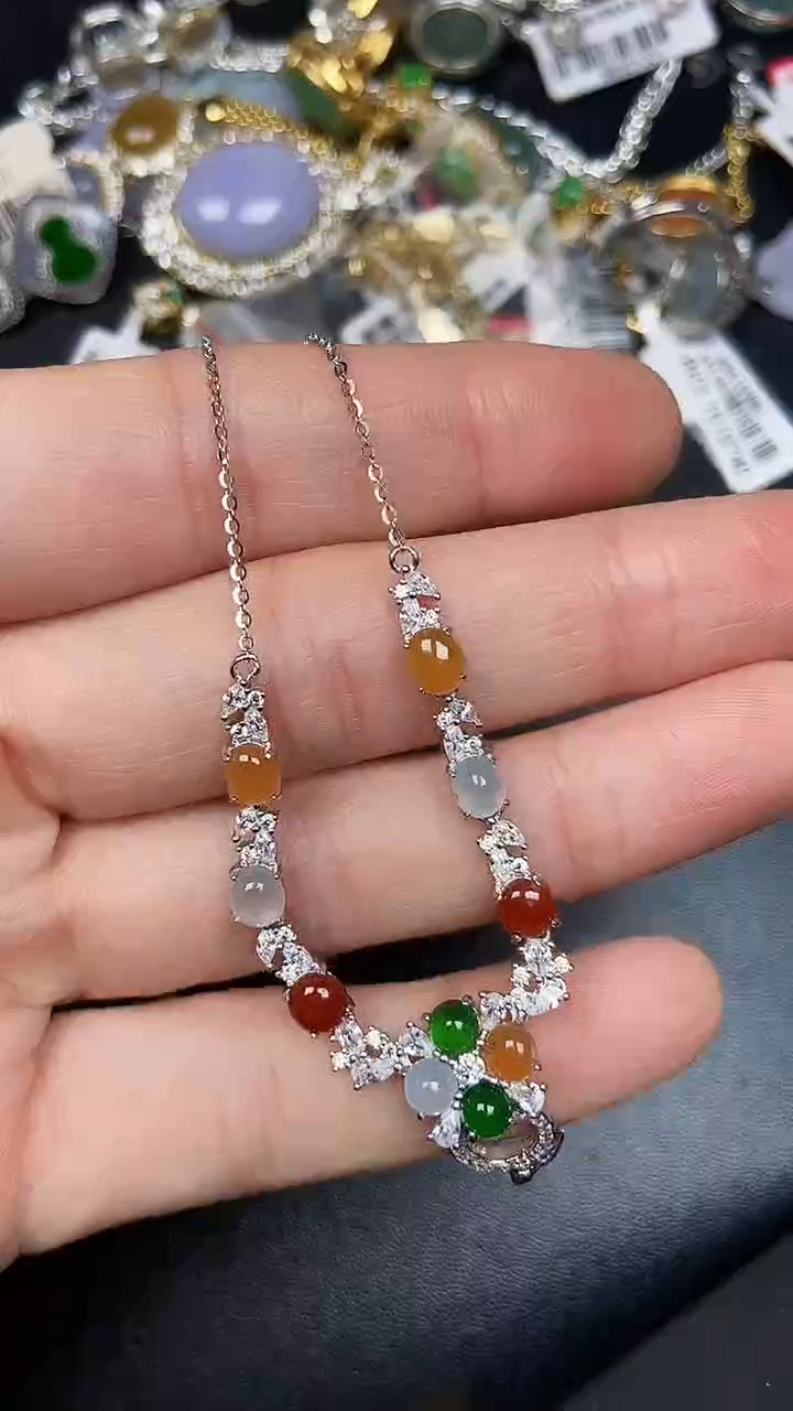 银S925镶嵌戒指翡翠2500