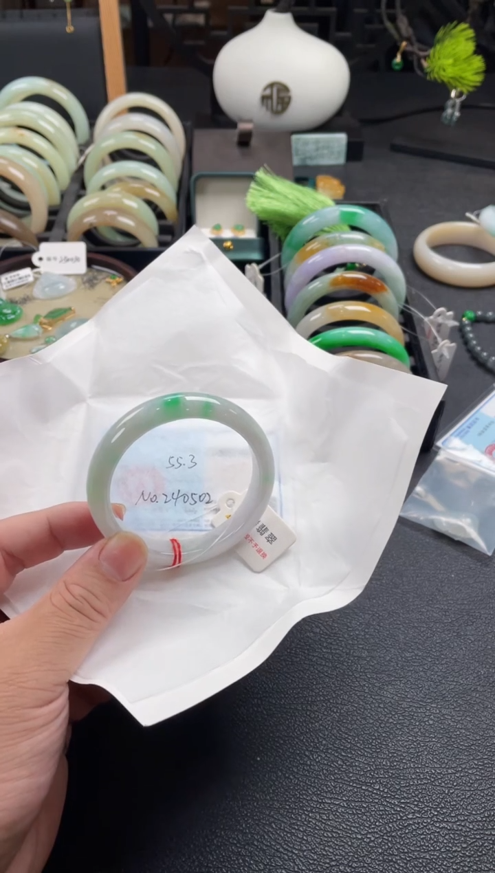 【闪购商品】翡翠手镯未镶嵌55正圈