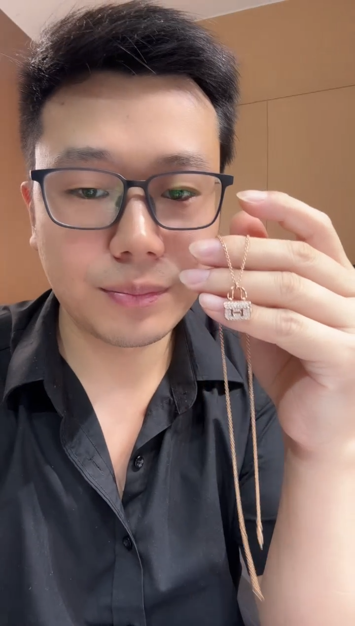 【闪购商品】钻石套链18K金镶嵌k玫康康包套链GHJ