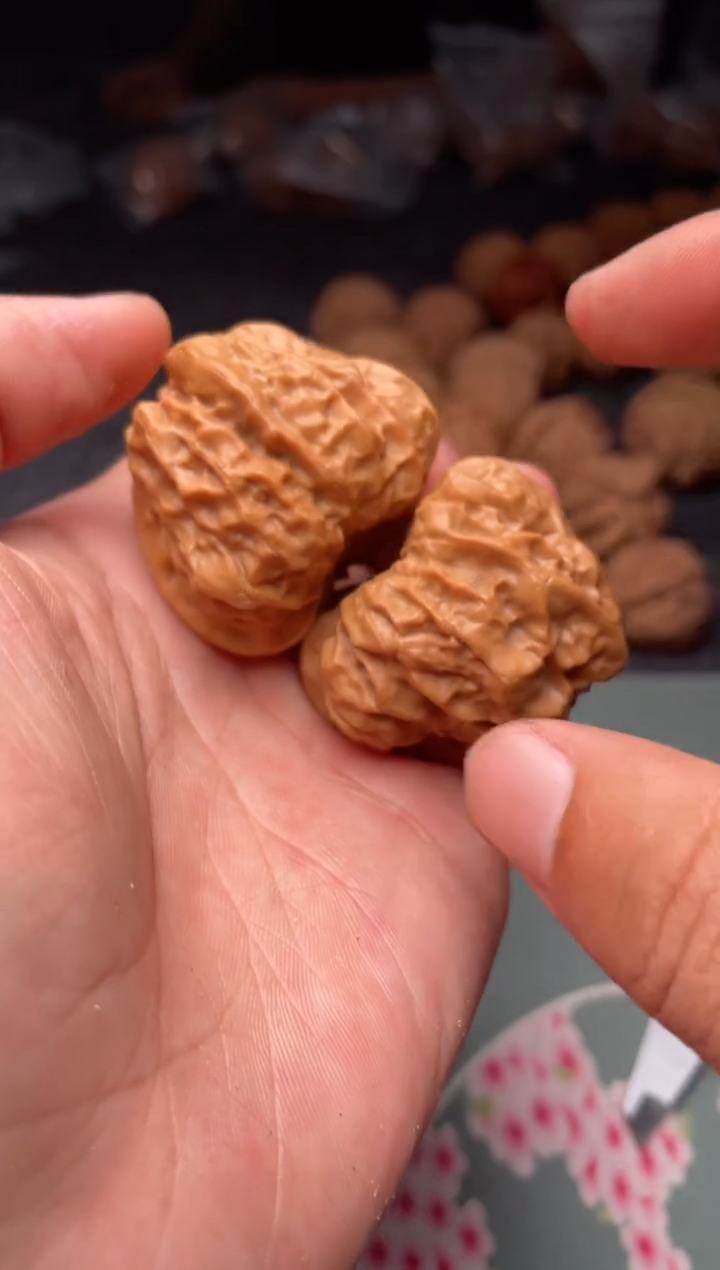 把件文玩核桃a241   蛤蟆头 42尺