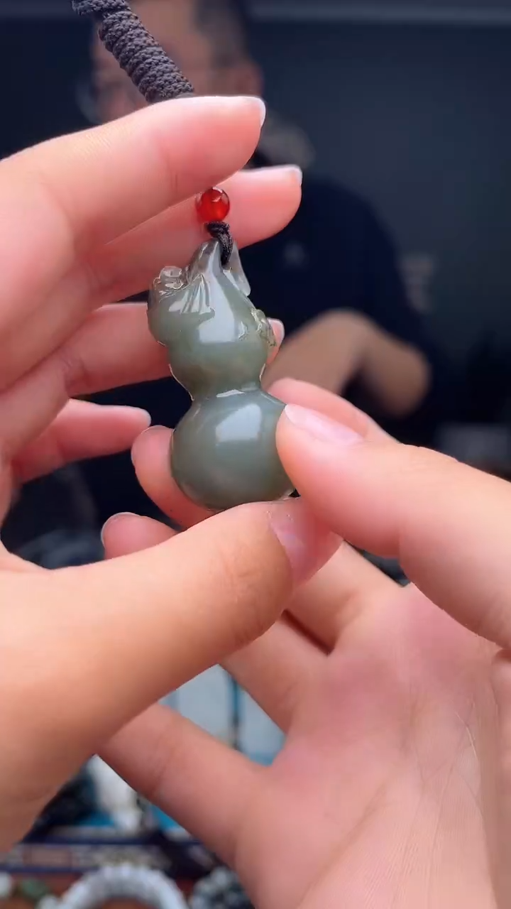 未镶嵌和田玉挂件1