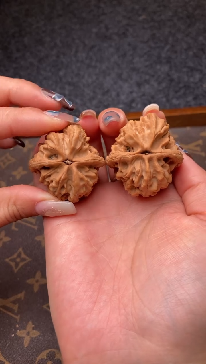 把件文玩核桃B182号40尺大沽石