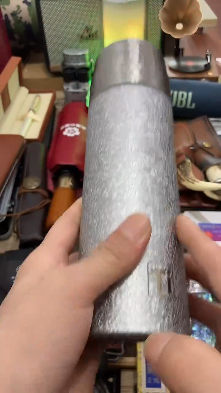 瓷片闪购商品  如图所示