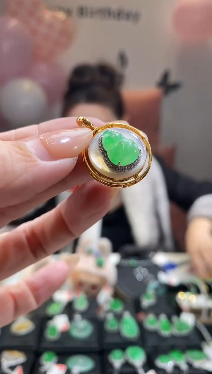 吊坠(不含链)18K金镶嵌翡翠豆***豆葫芦