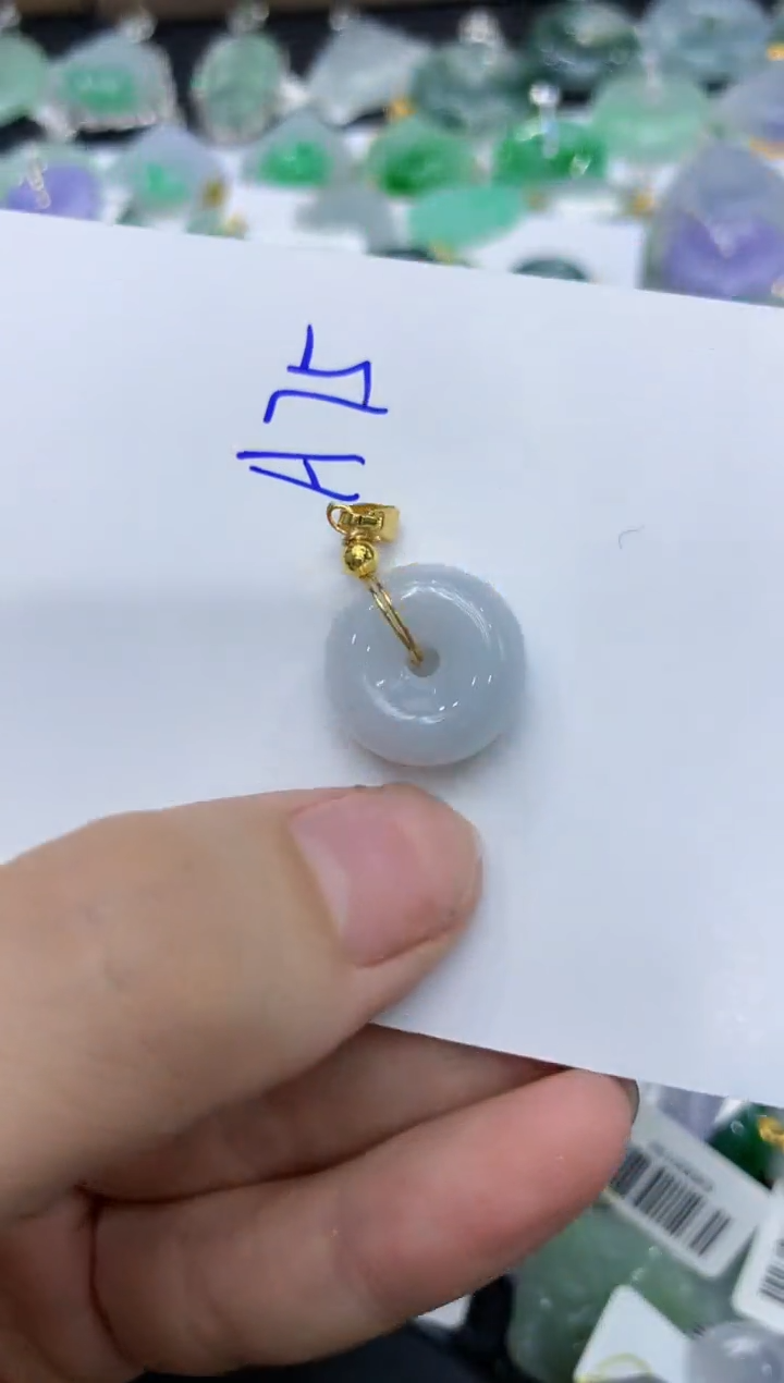 【闪购商品】翡翠颈饰合金11111111111