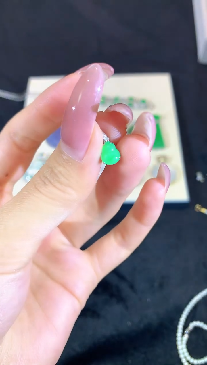 【闪购商品】翡翠18K金镶嵌吊坠(不含链)a1时尚