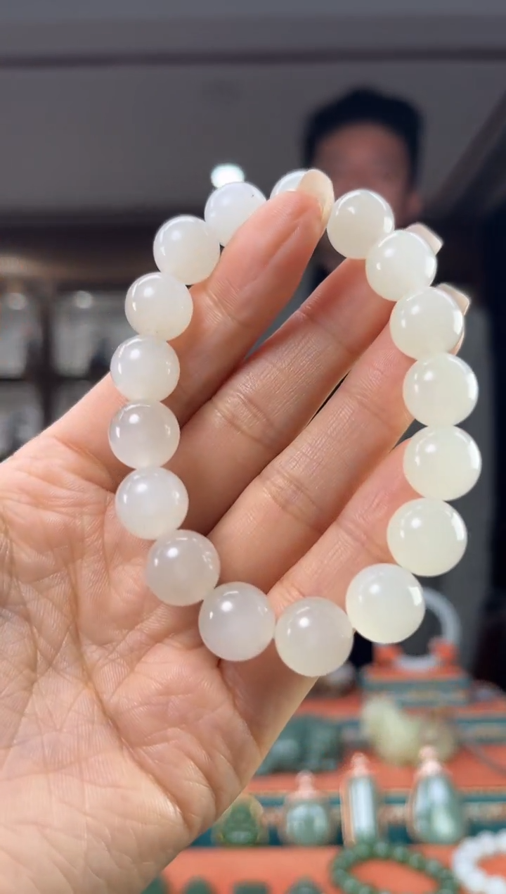 颈饰未镶嵌和田玉佩佩12mm左右