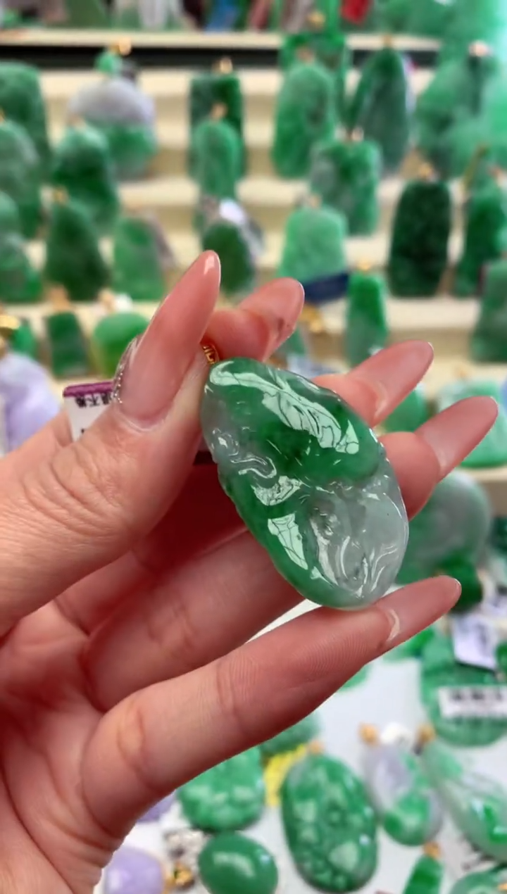 【闪购商品】翡翠颈饰18K金镶嵌挂件