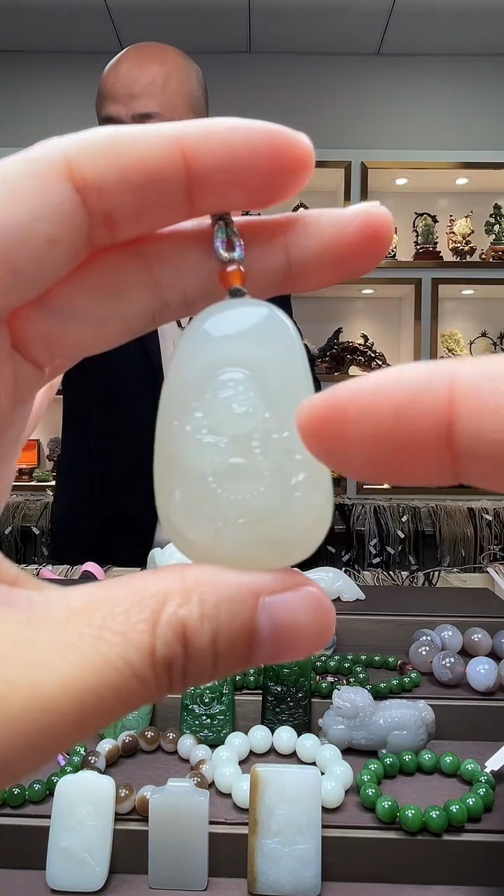 【闪购商品】和田玉颈饰未镶嵌苏