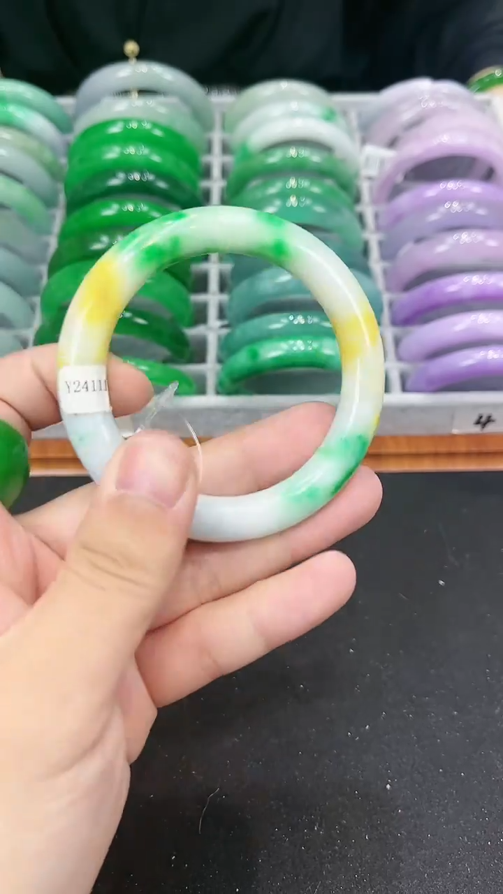 【闪购商品】砖雕s15 奶白底手镯 圈口56