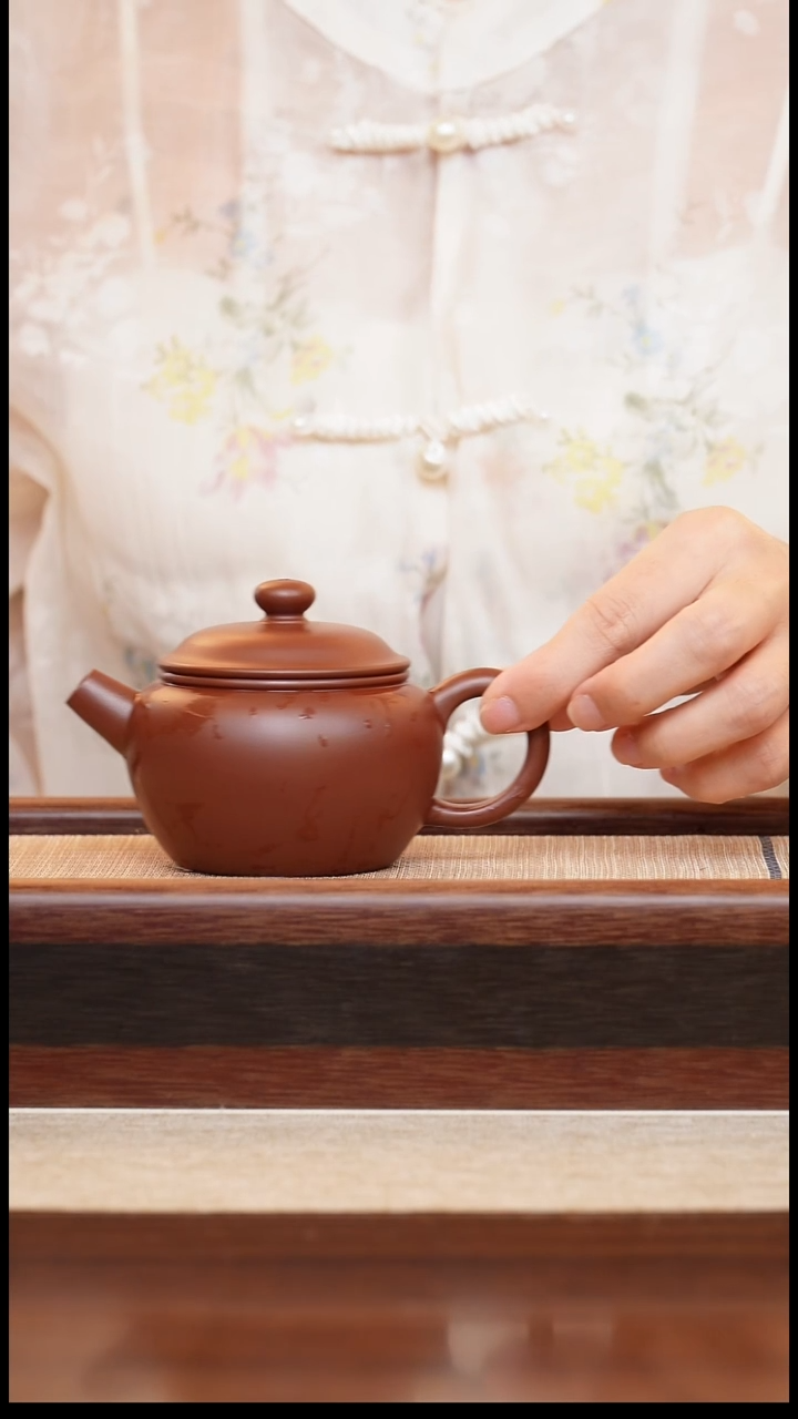 紫泥巨轮180cc宜兴手工紫砂壶