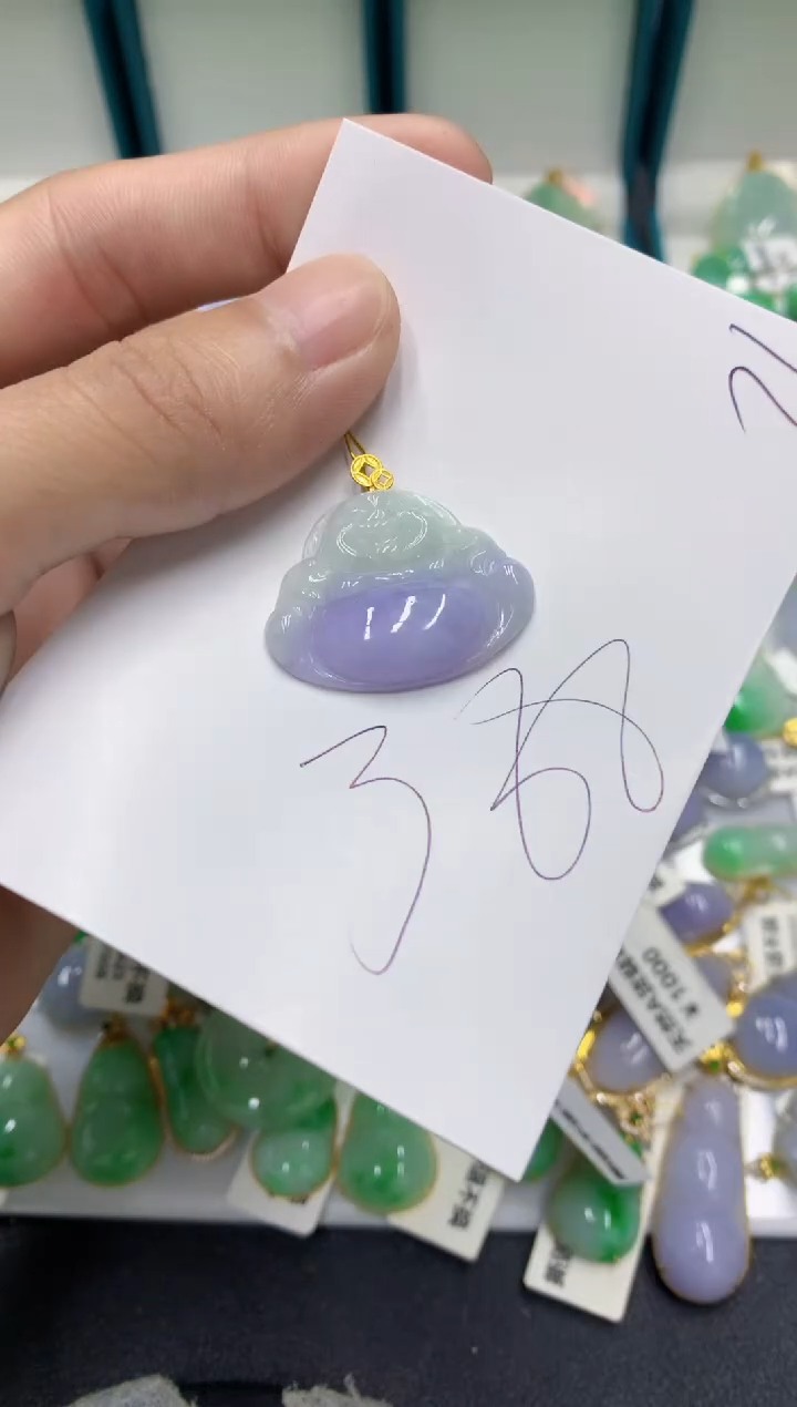 【闪购商品】翡翠颈饰18K金镶嵌翡翠