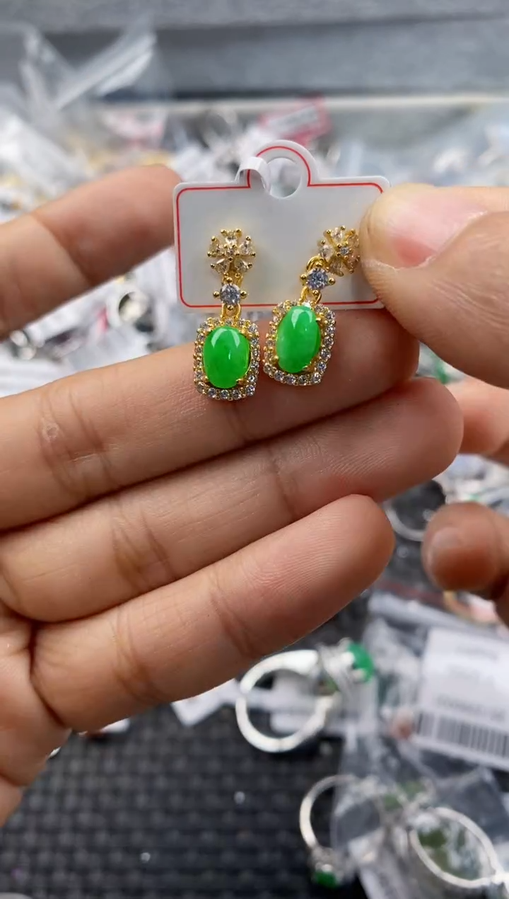 银S925镶嵌戒指翡翠888      3